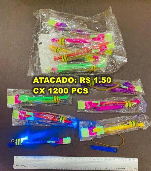 Brinquedo Led Voador Foguete Helicóptero Avatar Estilingue Flecha de Iluminação Voadora