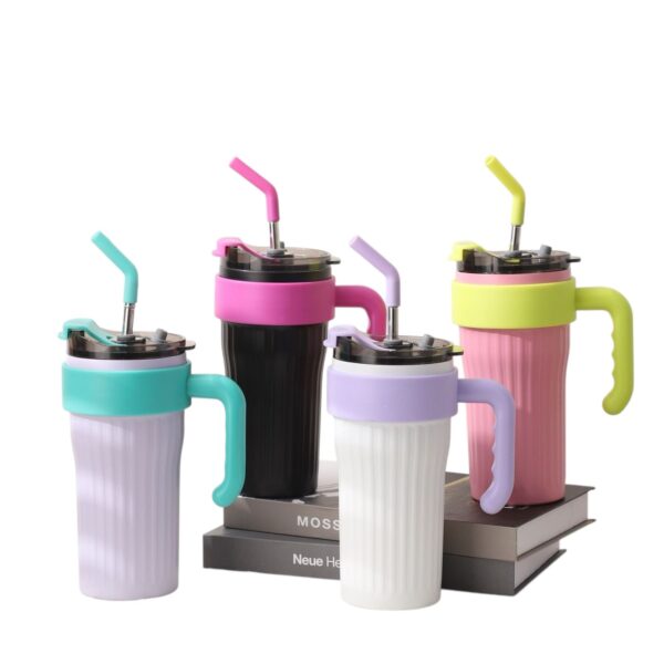 Copo térmico com Canudo de Inox 860ml e Alça Isolamento